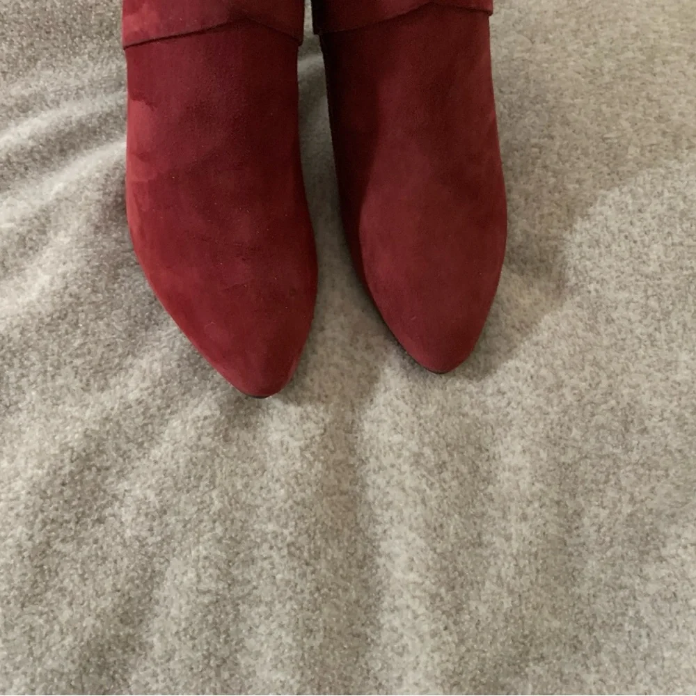 Nine West Cavanagh Burgundy Suede Ankle Boots - Picture 5 of 8